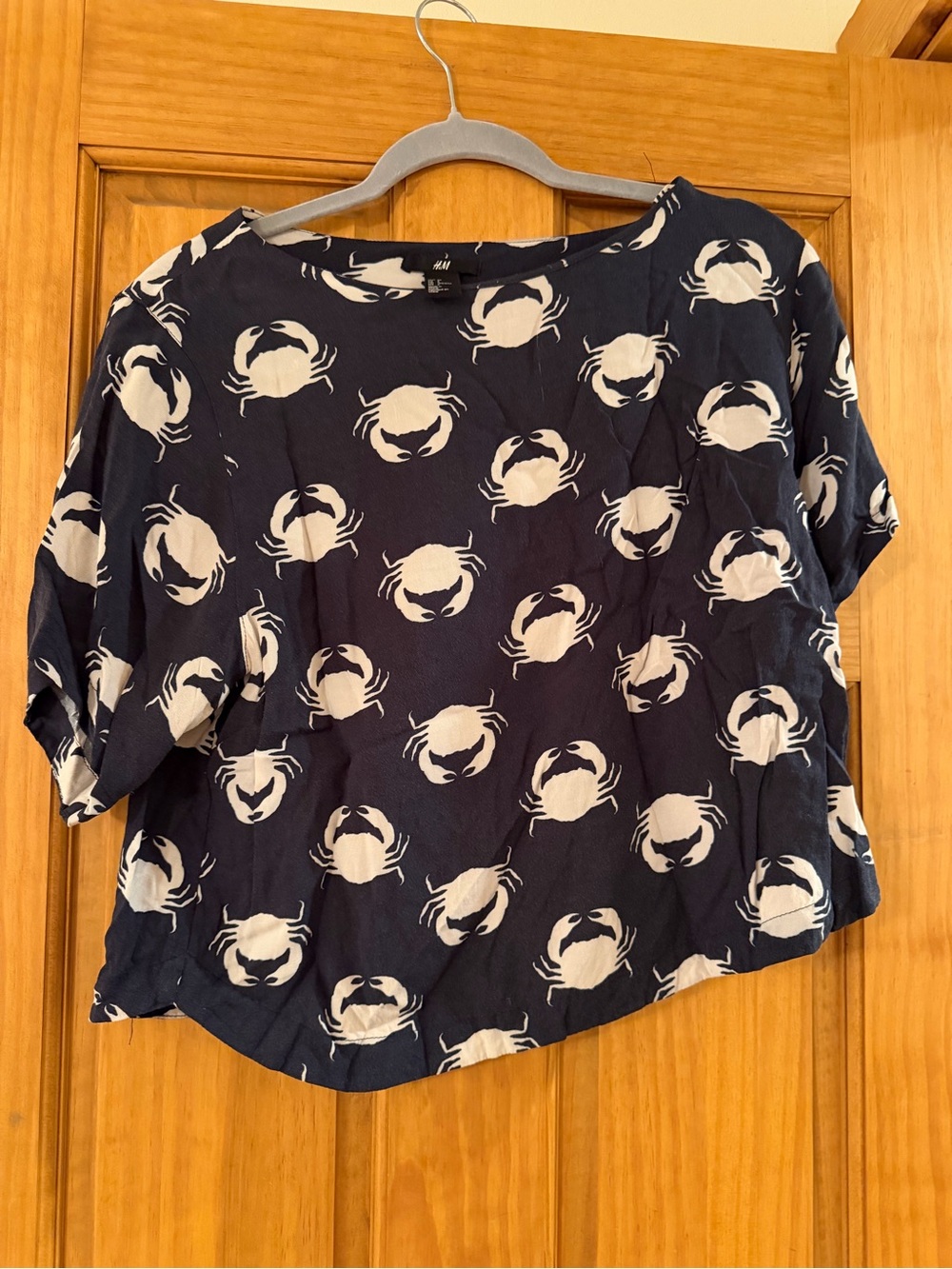 H&M Navy Top with Cream Crab Print